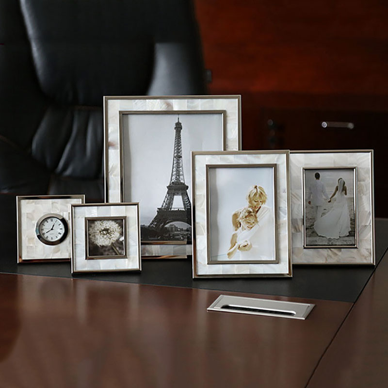 Bamboo Photo Frame - Bingkai Foto Hiasan Kerang Eropa dari
